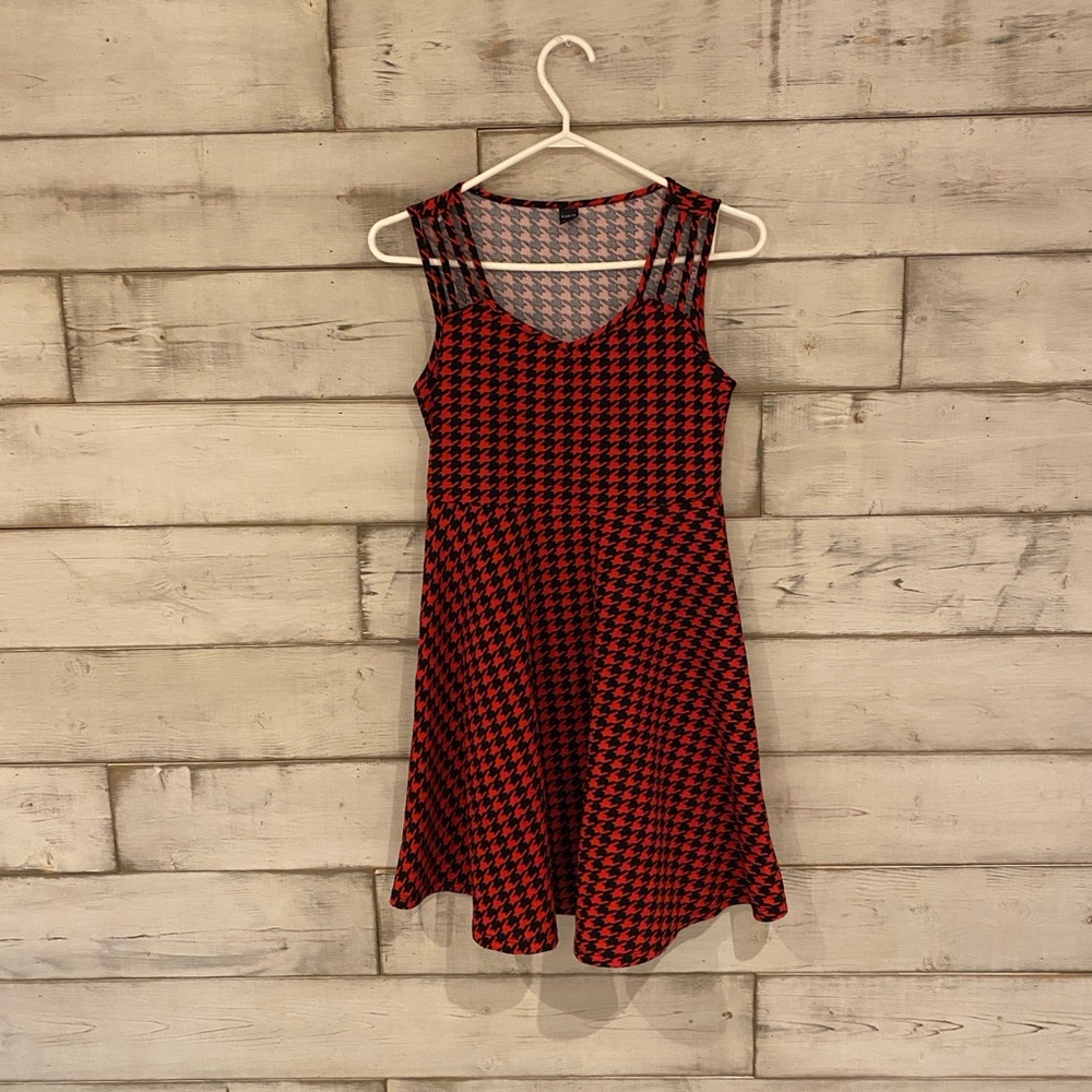 SHEIN Red and Black Houndstooth Dress. Size medium
